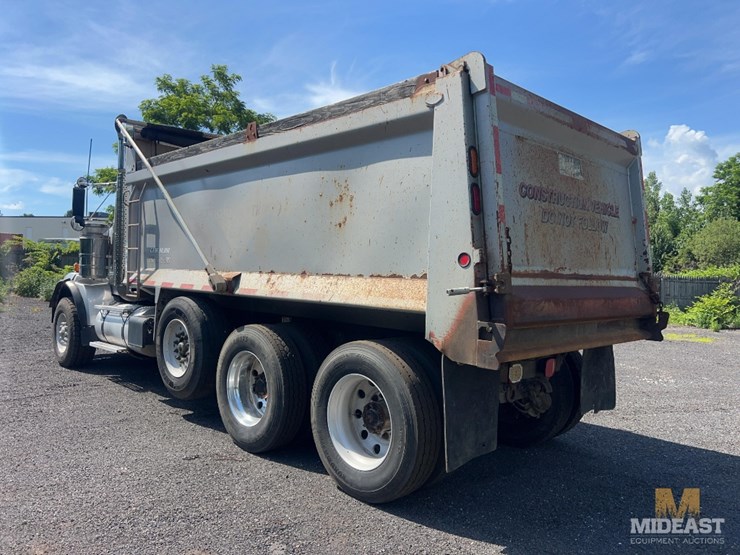 2011-kenworth-t800w-image-9
