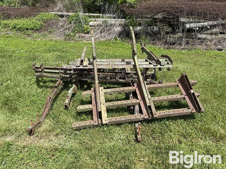 john-deere-spring-tooth-harrow-sections-image-2