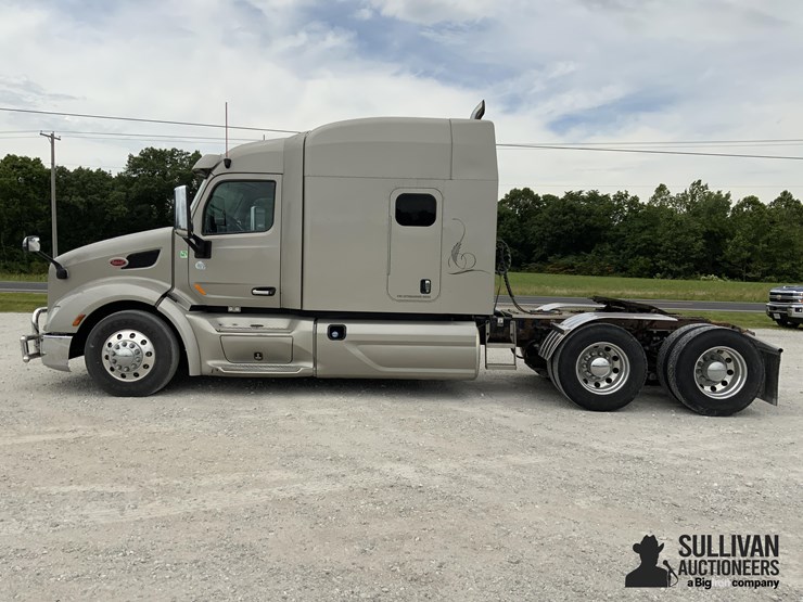 2015-peterbilt-579-image-8