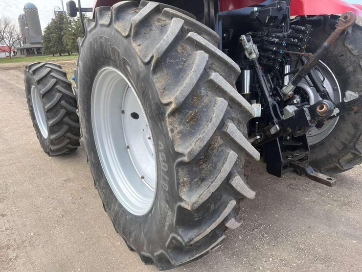 2019-case-ih-maxxum-150-image-46