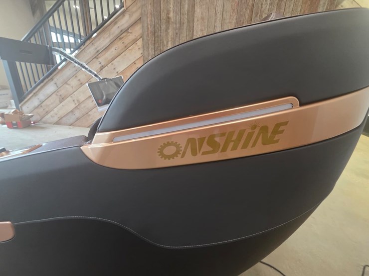 #4031-•-onshine-high-end-massage-chair-image-6