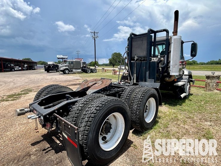 (x)-(9-49)-2008-mack-cxu613-t/a-day-cab-wet-kit-tr...-image-2