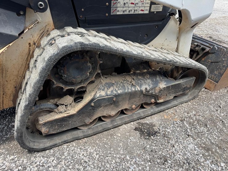 2021-bobcat-t64-image-18