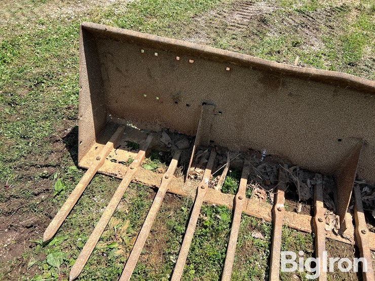 homemade-skid-steer-manure-bucket-image-8