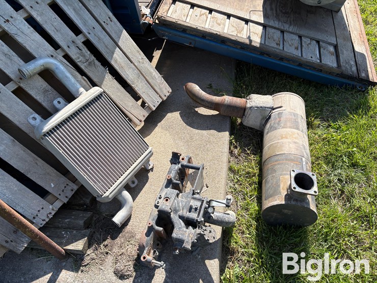 komatsu-pc138-image-5