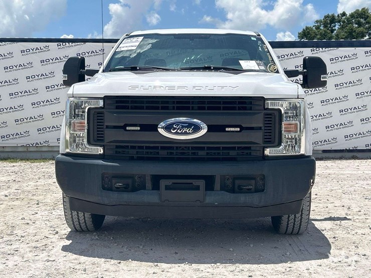 2017-ford-f250-image-32