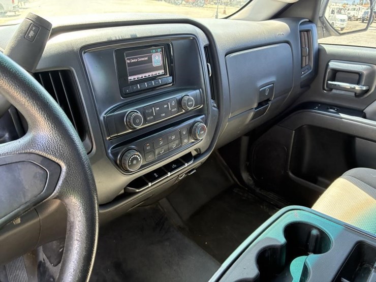 2015-chevrolet-silverado-2500-image-15