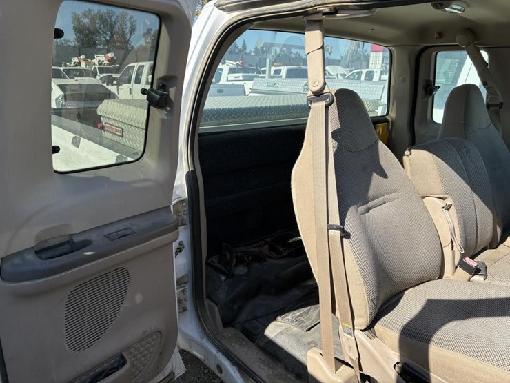 2004-ford-f250-image-13