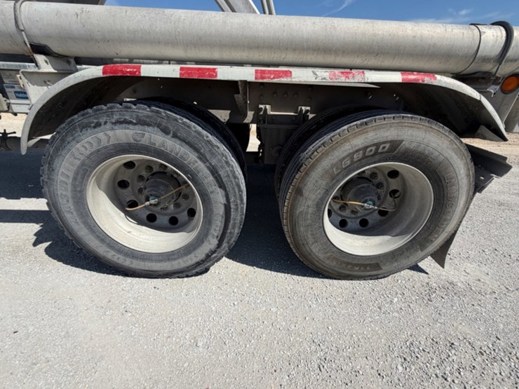 2012-heil-pneumatic-image-9