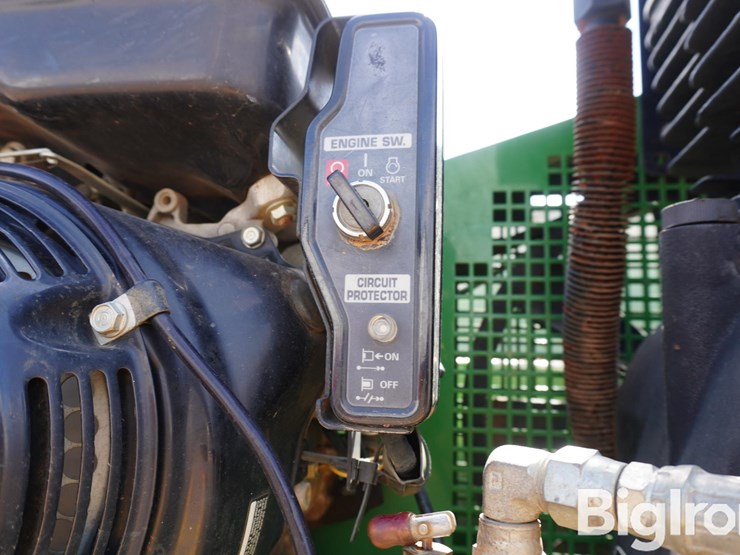 2013-ram-5500-4x4-crew-cab-service-truck-w/air-&-fuel-image-16