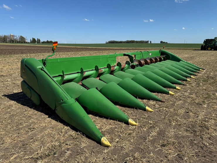 john-deere-612c-image-3