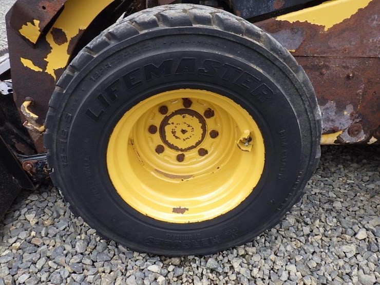 caterpillar-262d-image-11