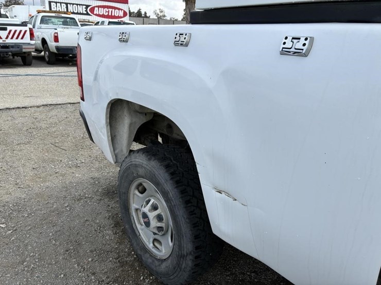 2012-gmc-2500hd-image-5
