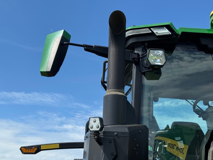2023-john-deere-8r-340-image-39