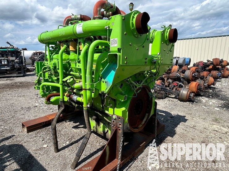 2015-caterpillar-3512c-image-1