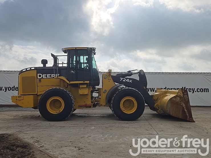 2019-deere-724k-image-6