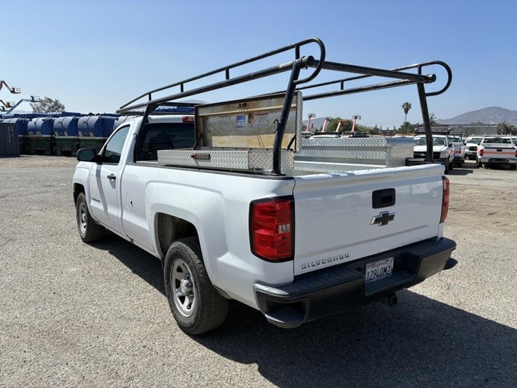 2018-chevrolet-silverado-1500-image-4