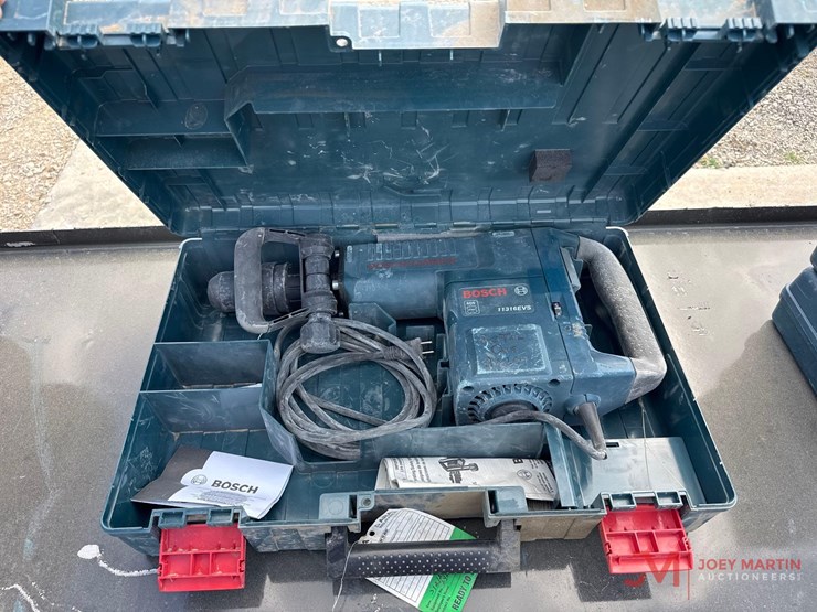bosch-11316evs-electric-demolition-hammer-image-1