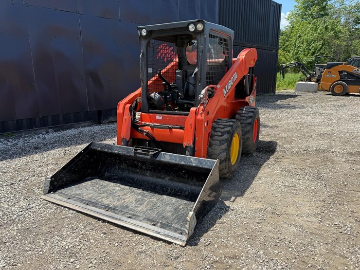 2016-kubota-ssv75-image-8