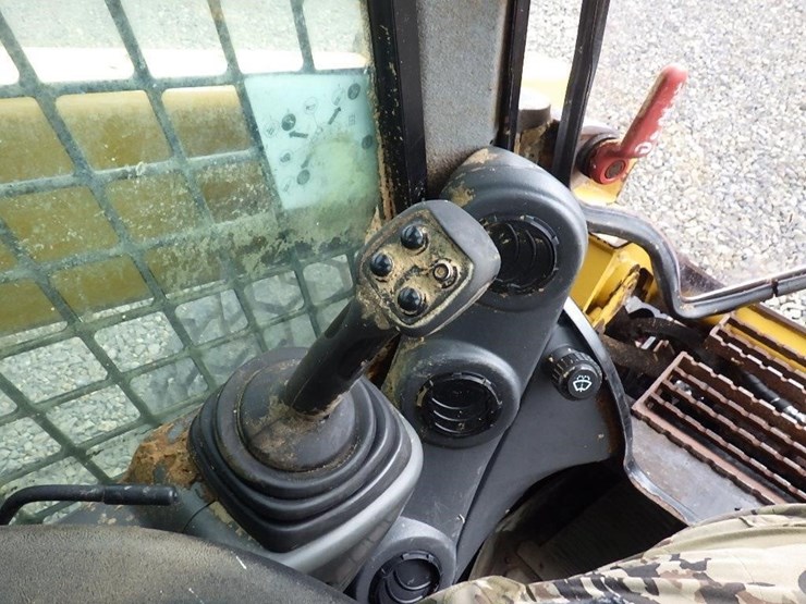 caterpillar-262d-image-25