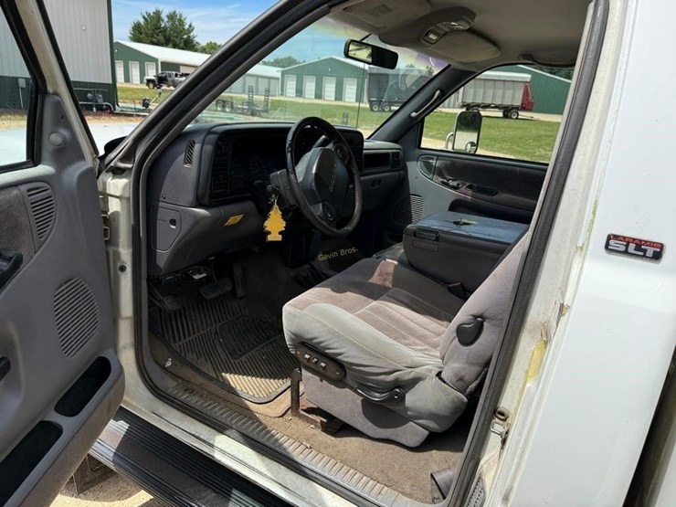 1997-dodge-3500-image-18
