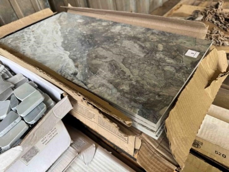 pallet-of-ceramic-tile,-12"x24",-5"x-10"-image-4