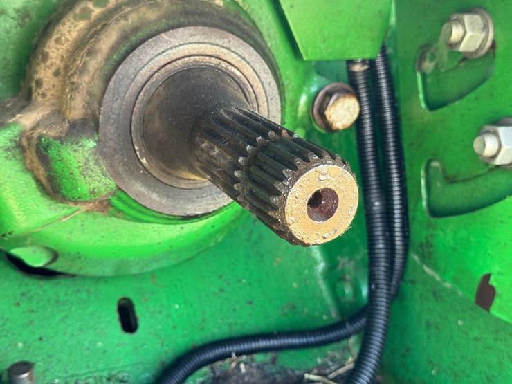 2012-john-deere-9510r-image-15