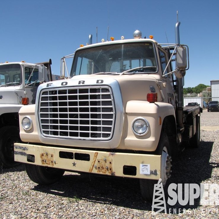 1981 FORD 8000