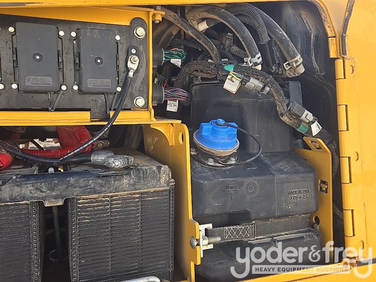 2023-deere-650-lgp-image-30