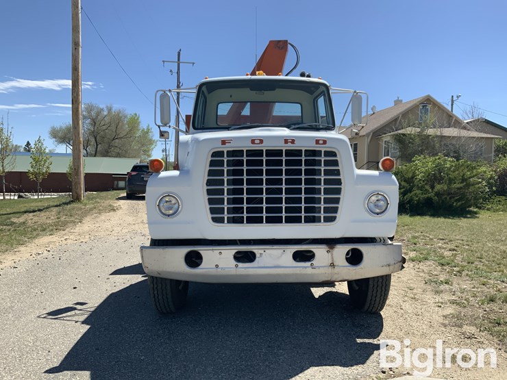 1975-ford-lt8000-t/a-rollback-truck-w/knuckle-boom-&-winch-image-2