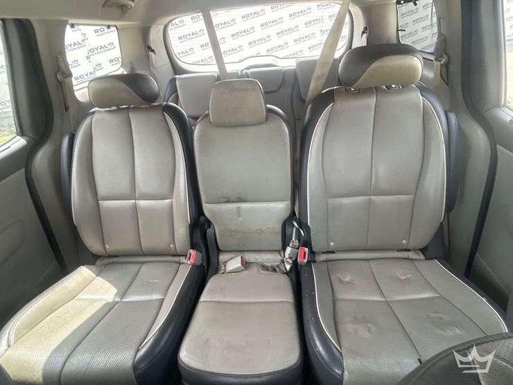 2017-kia-sedona-image-20