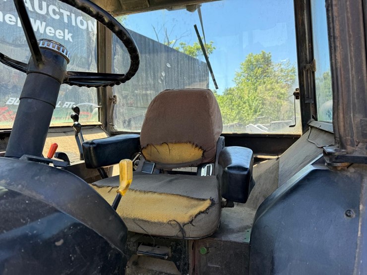 john-deere-4040-image-22