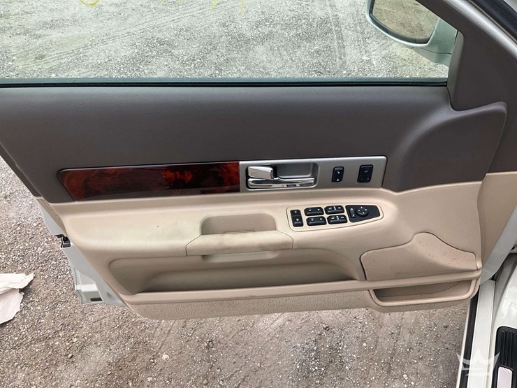 2006-lincoln-ls-sedan-image-11