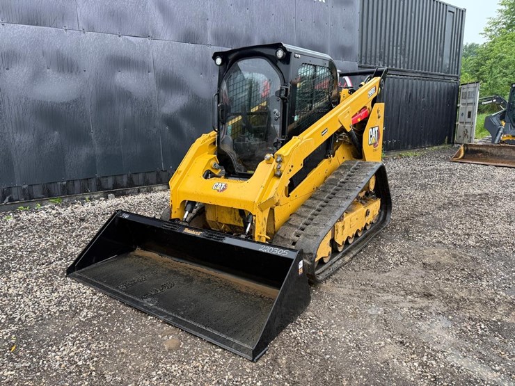 2022-caterpillar-299d3-image-8