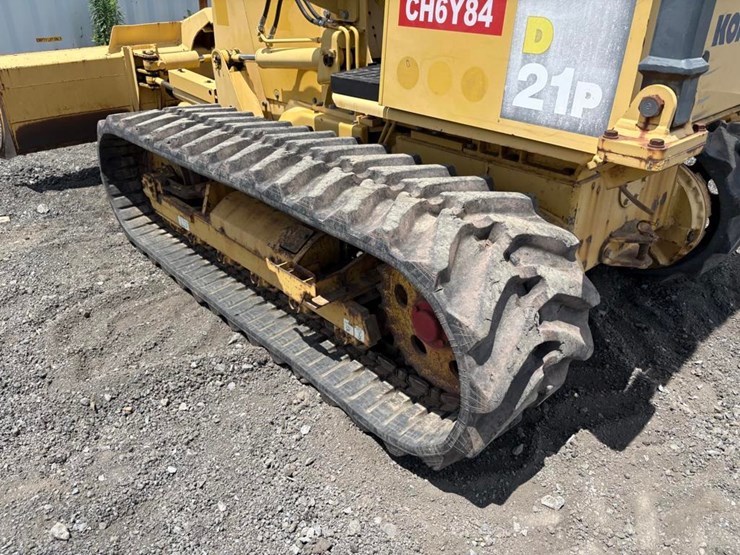2012-komatsu-d21p-image-13