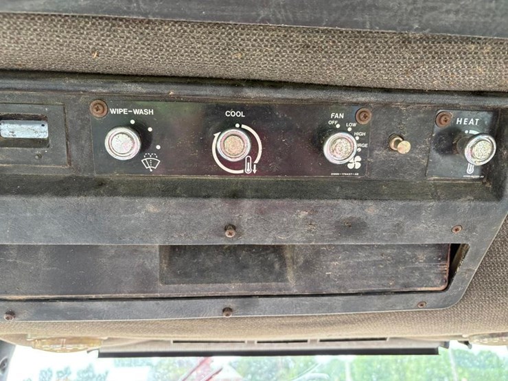 ford-5610-image-29