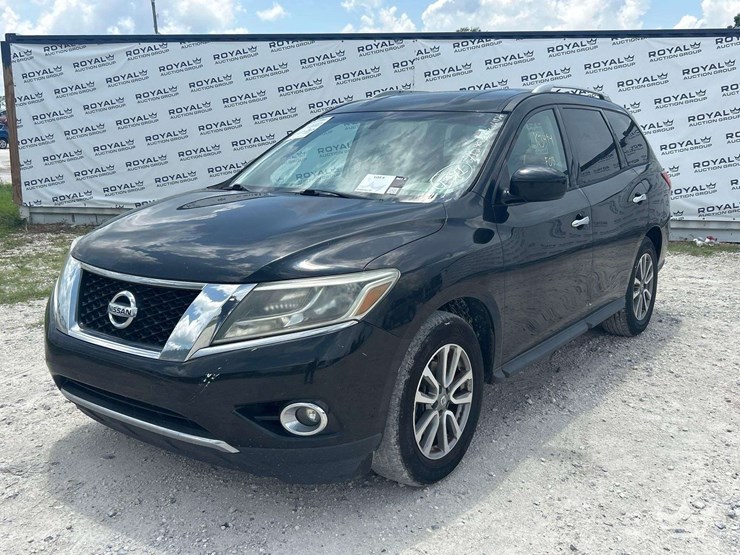 2016-nissan-pathfinder-image-1