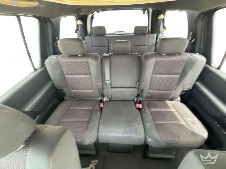 2006-nissan-armada-image-20