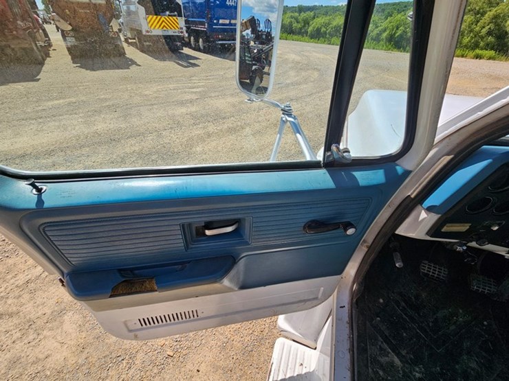 1979-gmc-7000-image-33