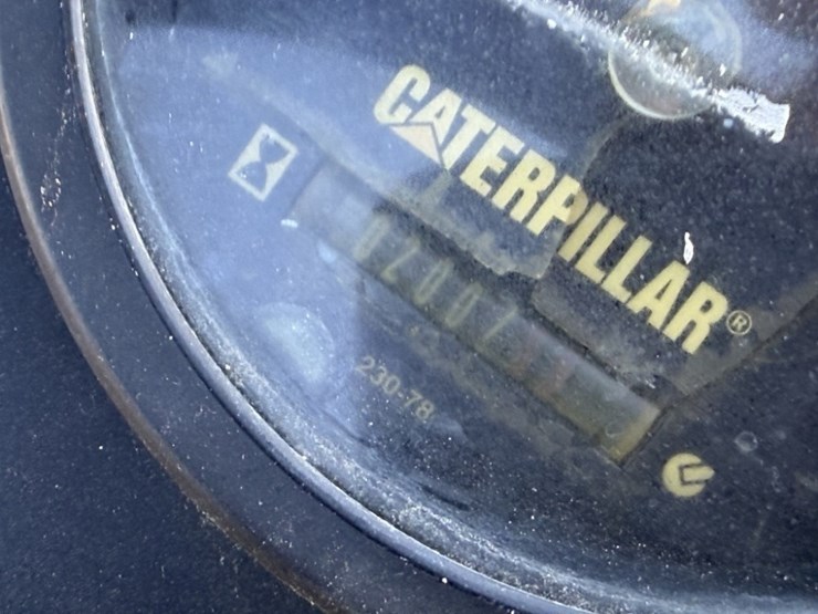 2009-caterpillar-cb24-image-20