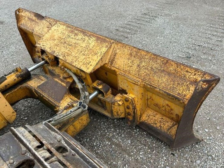 1985-john-deere-450e-image-35
