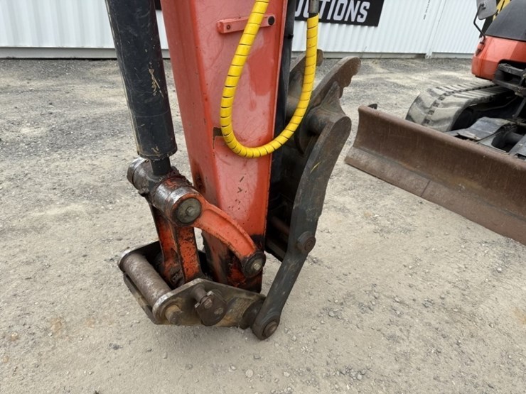 2014-kubota-kx080-4-image-10