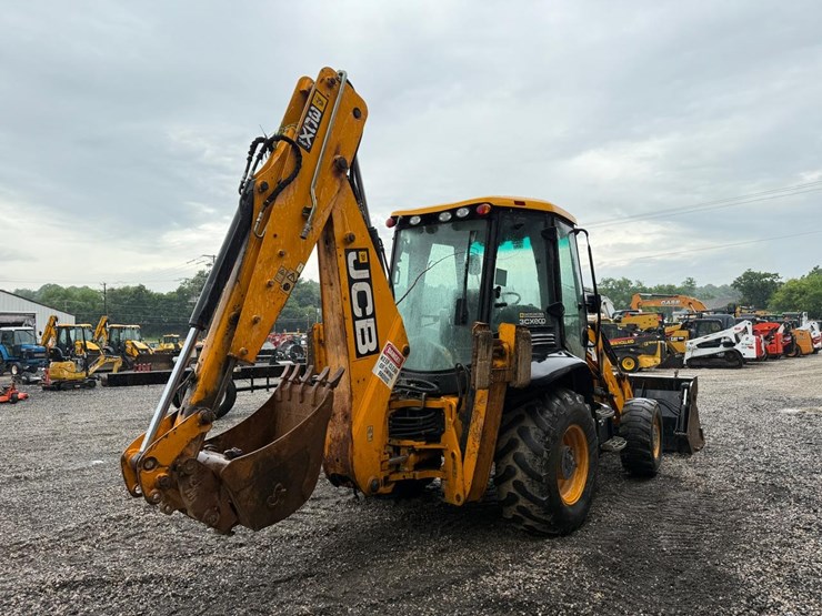 jcb-3cx14-image-4