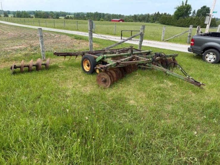 john-deere-14-image-3