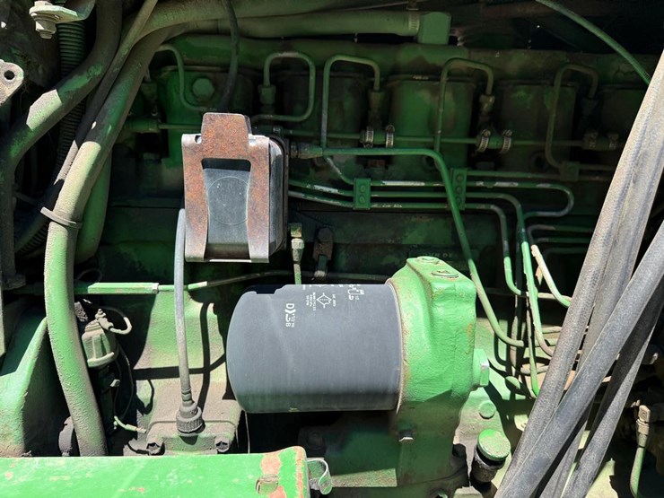 john-deere-4040-image-12