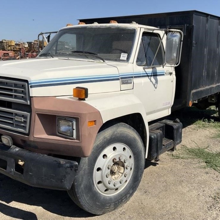 1985 FORD F700