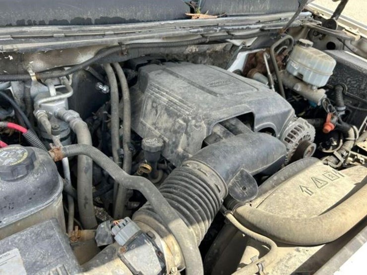2010-gmc-2500hd-image-28