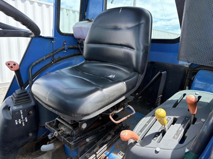 new-holland-tc45-image-19