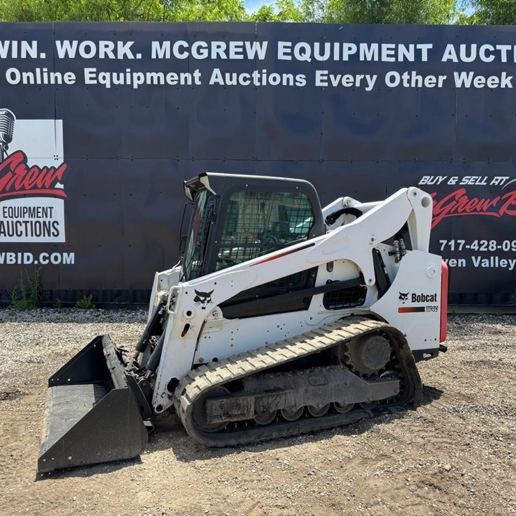 2016 BOBCAT T740