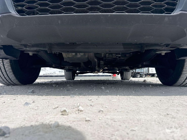 2018-ford-explorer-image-27